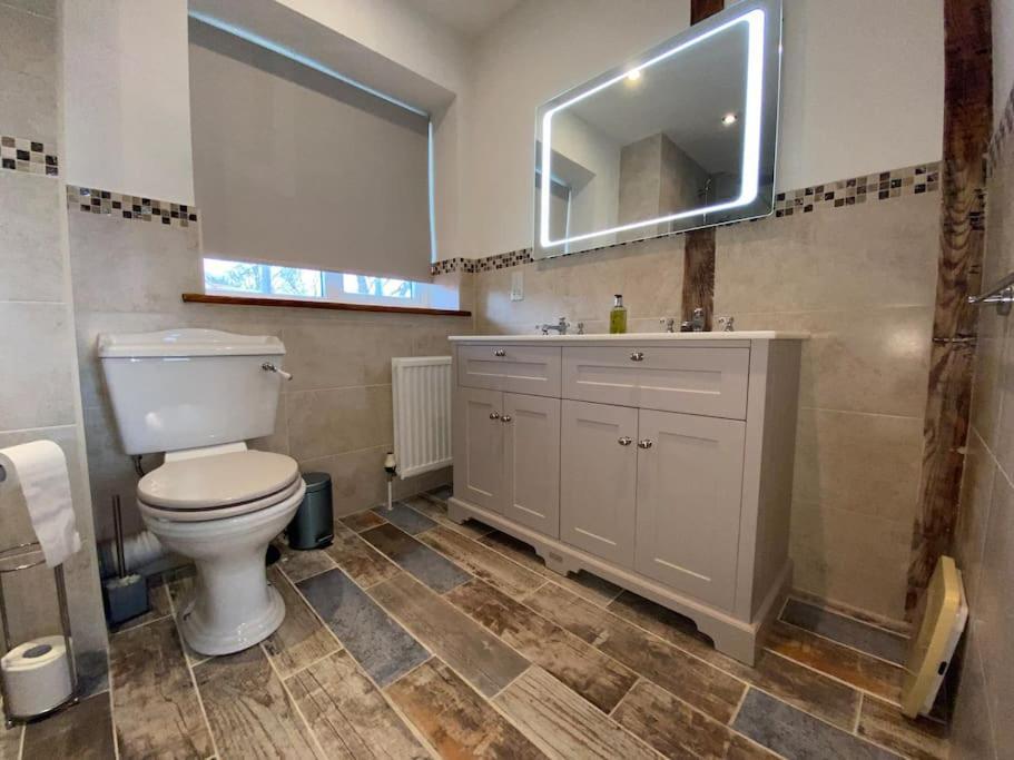 Eco-Friendly Dorset Cottage With Spa Set In Heart Of Countryside Sydling St Nicholas エクステリア 写真